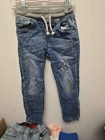 Blue jean Cat & Jack Pants, 5T B