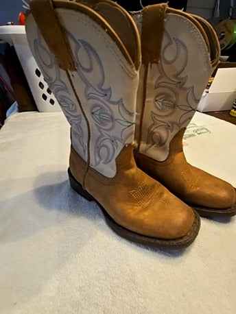 Brown Roper Cowboy Boots, 9 B