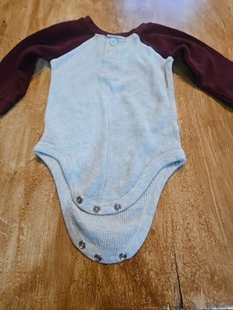 Red/tan Garanimals Long sleeve onesie, 12M B