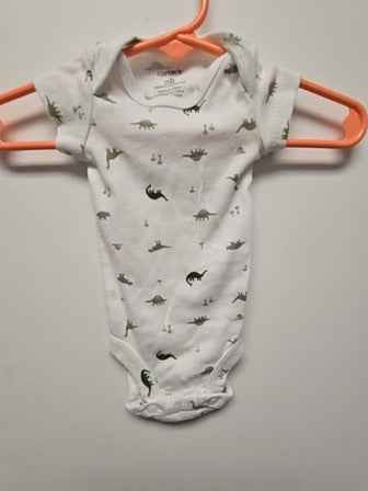 White/grey/green Carters Dinosaur 2 puece outfit, NB B