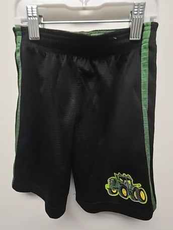 Black/green John Deere Tractor shorts, 3T B