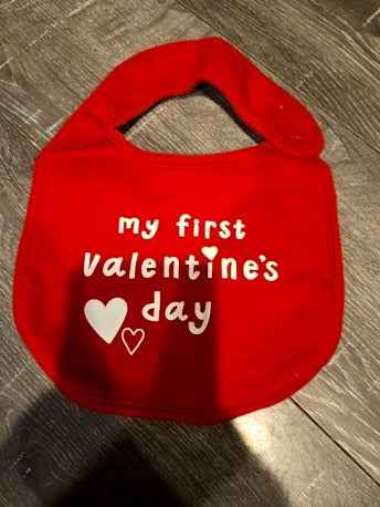 Red  Bib