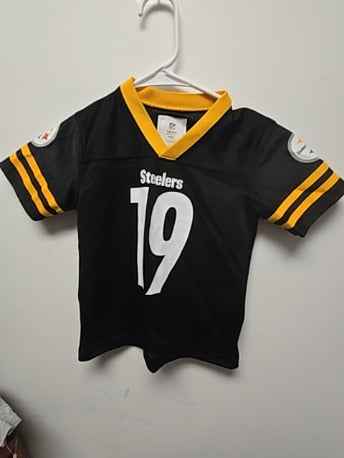 Black/gold Team apparel Steelers jersey, 4T B