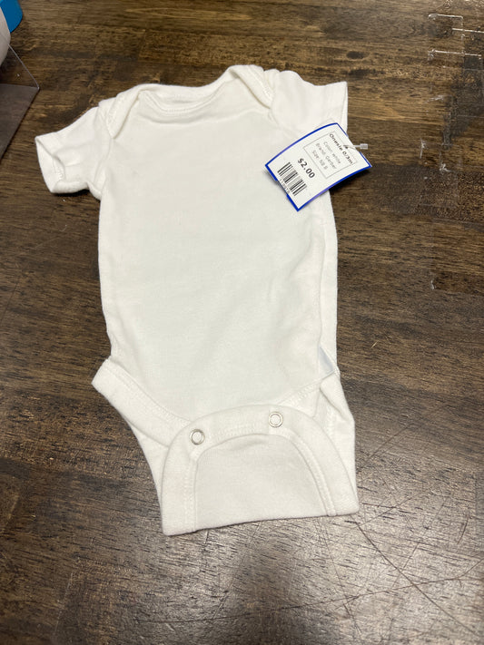 white Gerber Onesie 0/3m, NB B