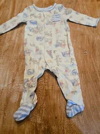 Yellow Disney baby Pooh bear sleeper, NB B