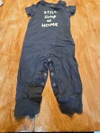 Grey Carters Still living at home one piece, 12M B