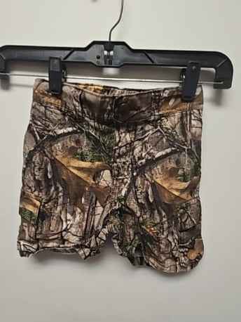 Camo Carhartt Camo shorts, 3T B