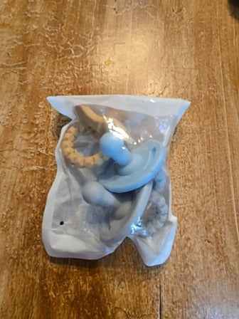 Ryan Pacifiers(3)