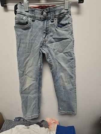 Blue jean Levi's Pants, 5T B