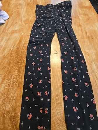 Black Wonder nation Flower pants, 10 G
