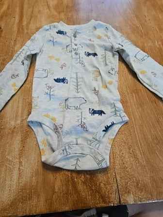 Tan Carters Animal long sleeve onesie, 18M B