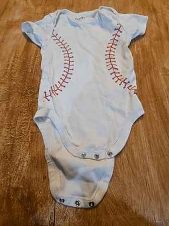 White Old navy Baseball onesie, 18M B