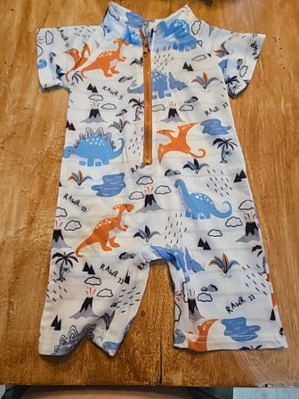 White  Dinosaur 2 piece swim set, 12M B