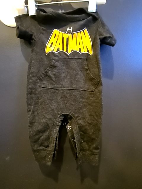 Black Batman Batman one piece, NB B