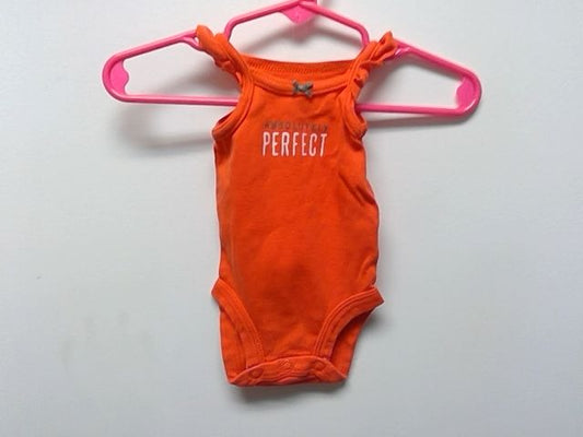 Red Carters Absolutely perfect onesie, NB G