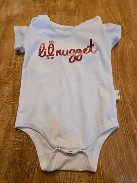 White  Lil nugget onesie, 3M B