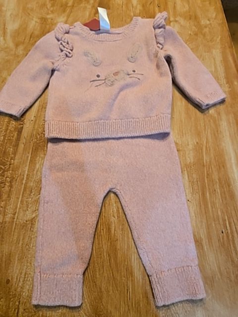 Pink Carters Outfit, 9M G