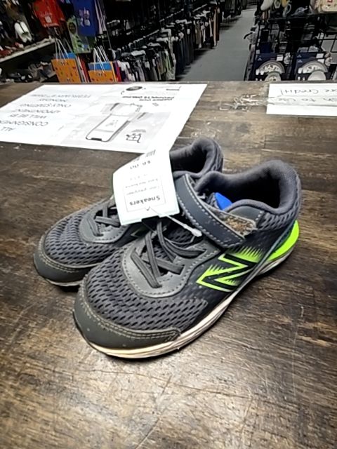 grey/green New Balance Sneakers, 9.5 B