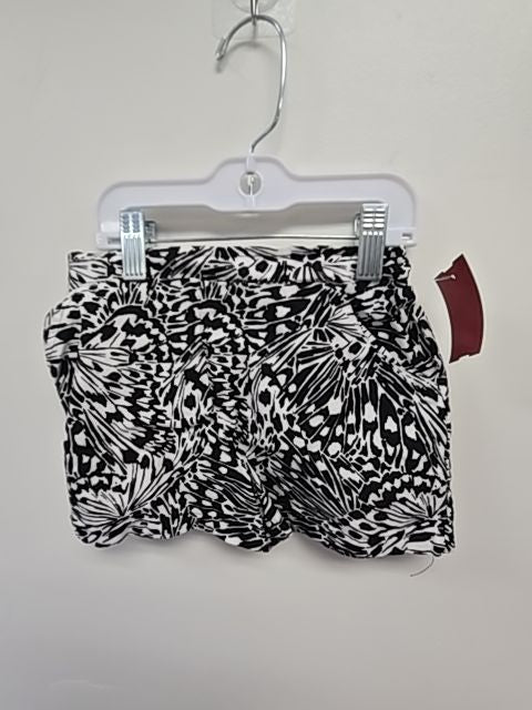 Black/White  Shorts, 5T G