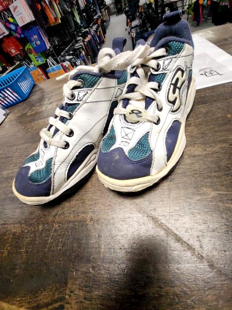 White/Navy Stride Rite Sneakers, 13Y B