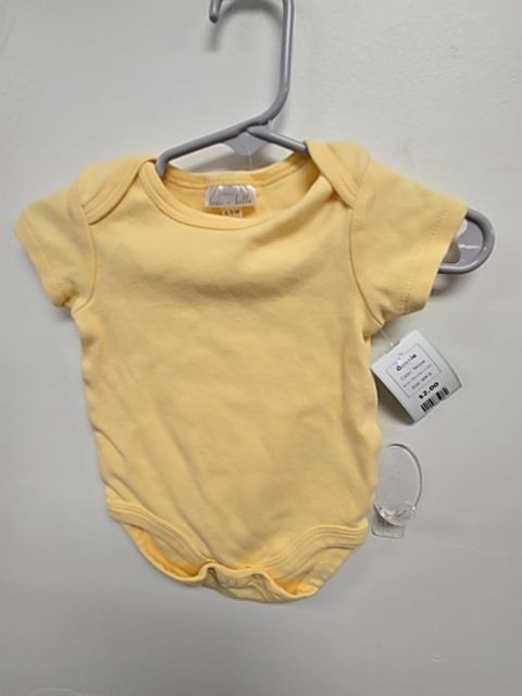 Yellow TRES beau or belle Onesie, 6M B