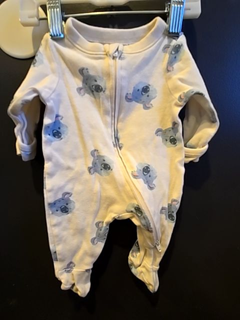 White Old navy Koala sleeper, NB B