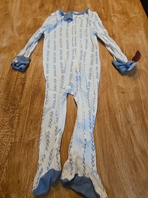 White/Blue Cloud Island Sleeper, 6M B