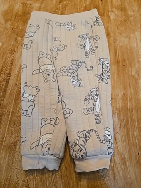 Tan Winnie The Pooh Outfit, 2T B