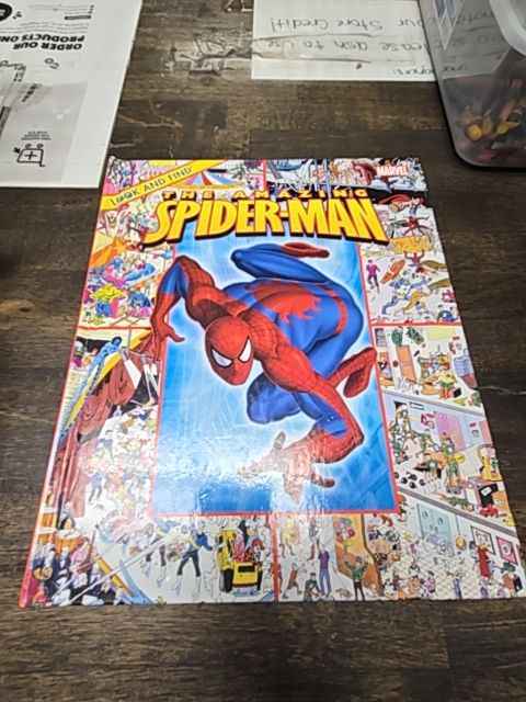 Look&Find Spiderman Book