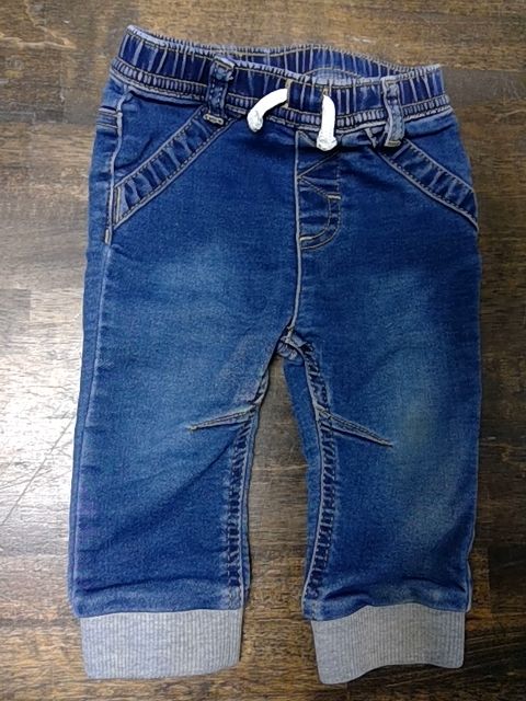 Blue Cat & Jack Jeans, 6M B