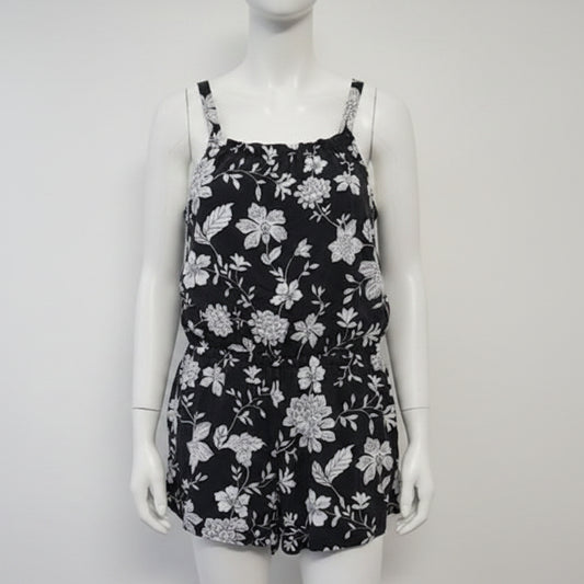 Black/White Flowers Childrens Place Romper, 10 G