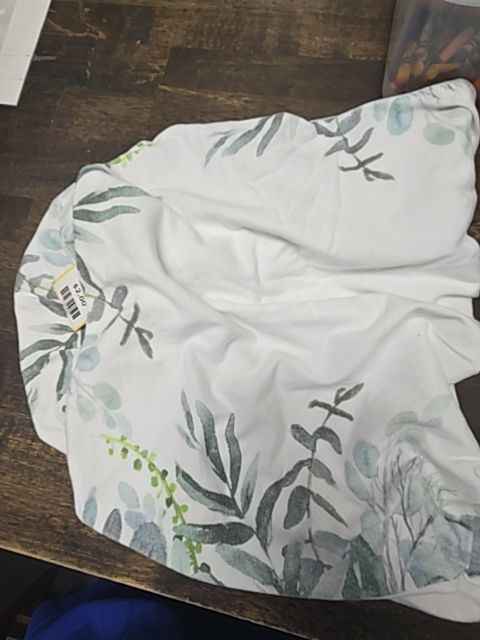 White/Green Leafs  Bassinet Sheet