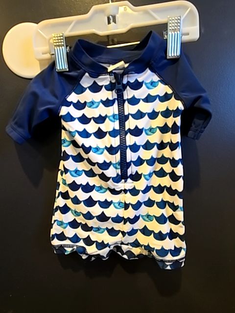 Blue/white Old navy One piece wave swim, NB B