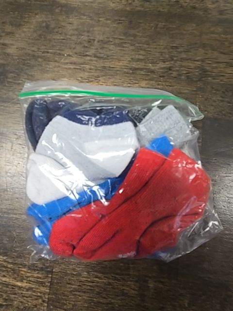 Socks, Toddler B