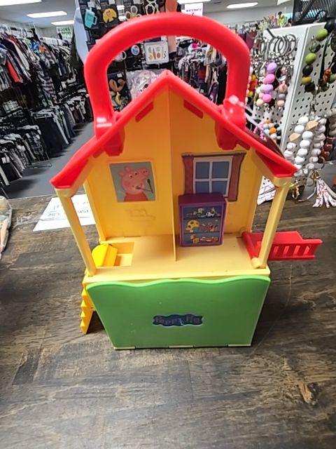yellow/green Nickelodeon Peppa Pig House