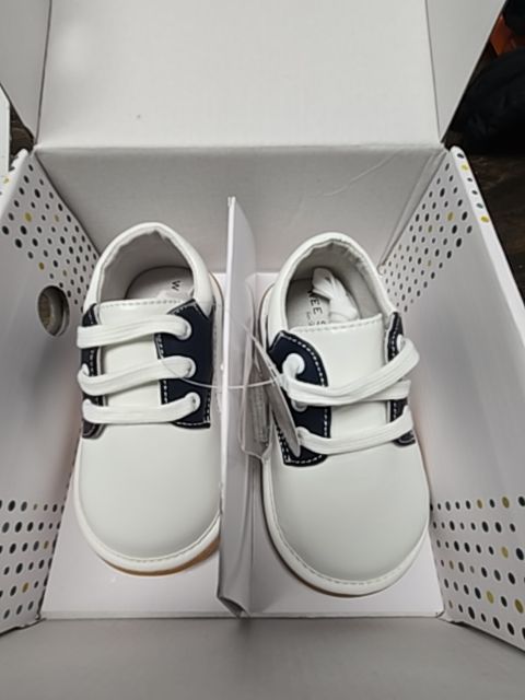White/Navy Wee Squeak Saddle Shoes, 8 B