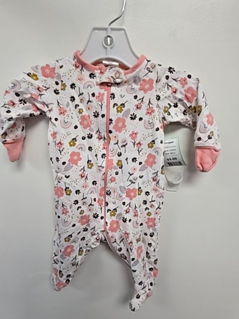White/Pink Flower Gerber Sleeper, NB G
