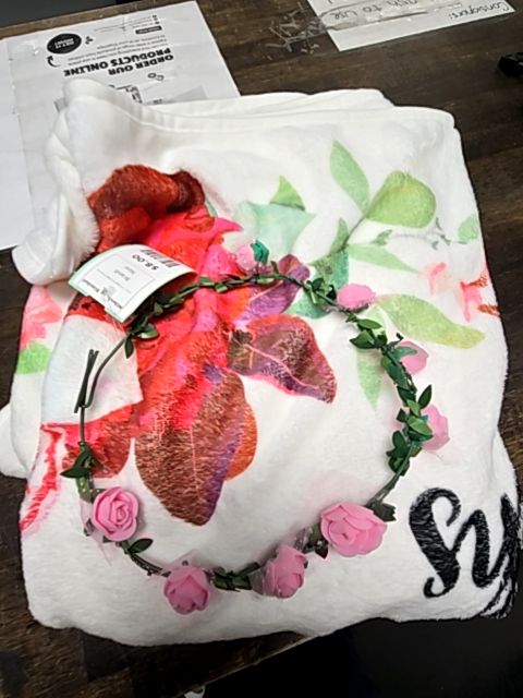 White/Pink/Red Flowers  Milestone Blanket