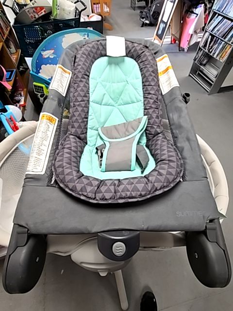 grey/turqoise  bouncer seat