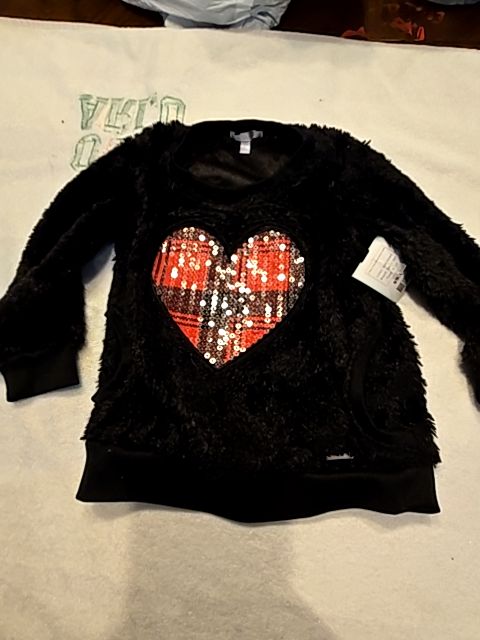 black/red Tahari Girl 2 Piece Long Sleeve Heart Outfit, 3T G