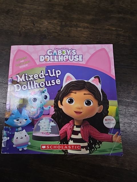 Gabby's Dollhouse Mixed Up Dollhouse Book