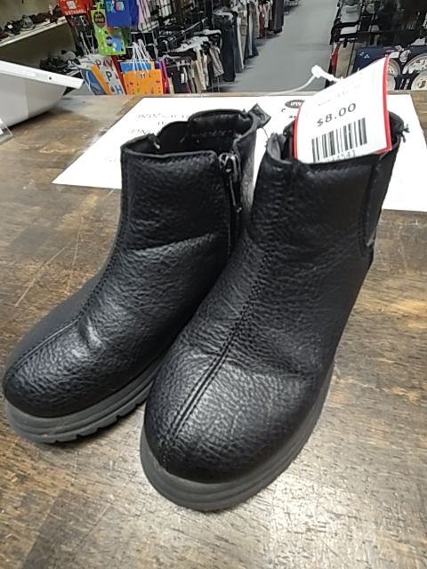 Black OshKosh Boots, 11C G