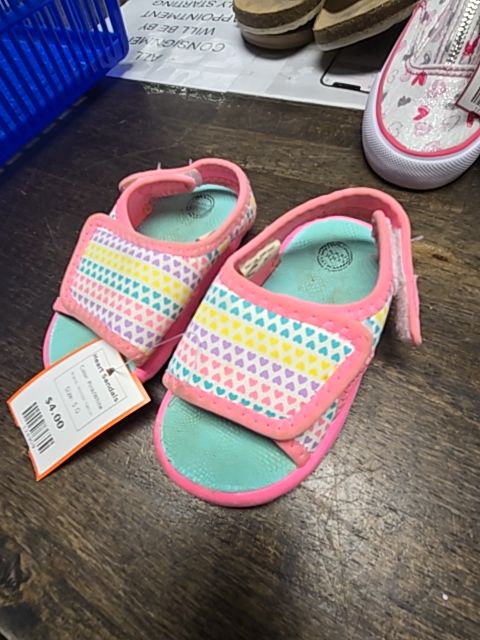 Pink/White Wonder Nation Heart Sandals, 5 G