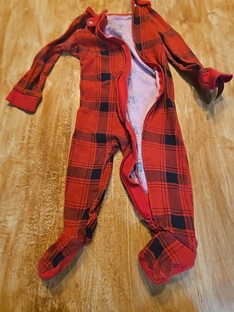 Red/Black Plaid Wondershop Sleeper, 6M B