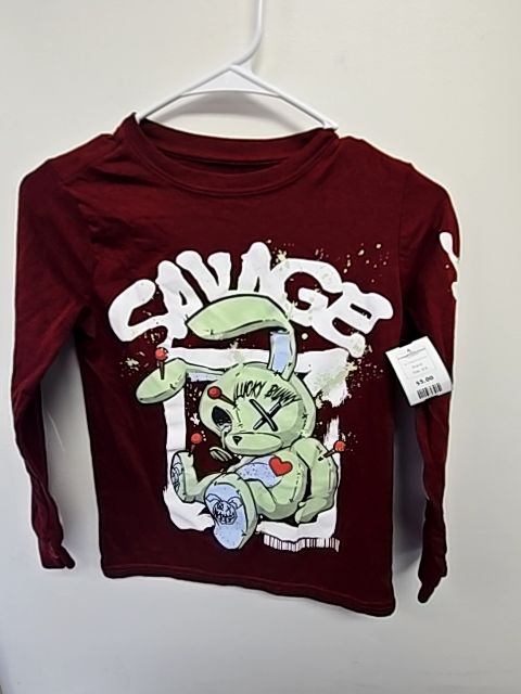 Burgandy/Green Bunny  Longsleeve Shirt, 8 B