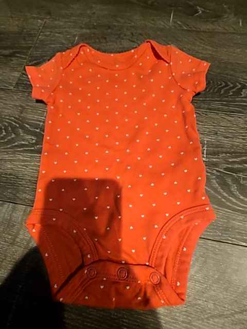 Pink Carters Heart onesie, 3M G