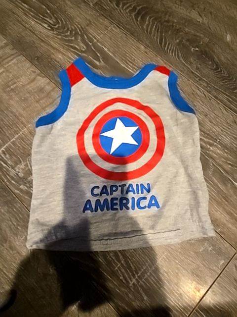 Grey/red/blue Marvel Captain america outfit, 6M B