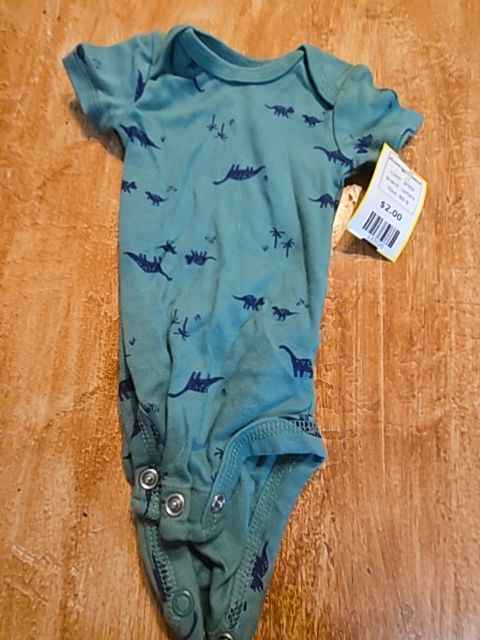 green carters dinosuar onesie, NB B