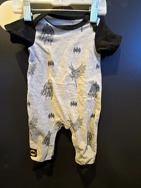 Grey/black Batman Batman one piece, NB B