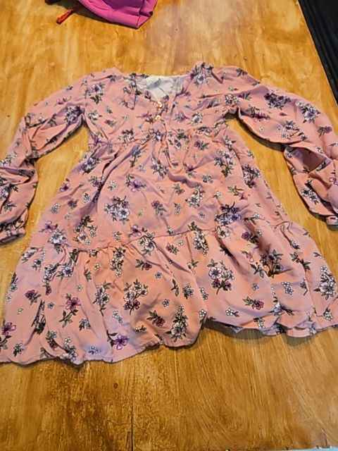 Pink with flowers Btween Long sleeve shirt, 8 G